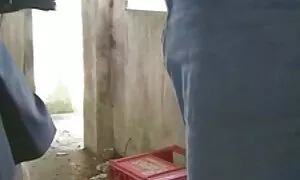 खुद पर लालच और एक जवान सेक्सी फिल्म एचडी हिंदी औरत का पंगा लेना
